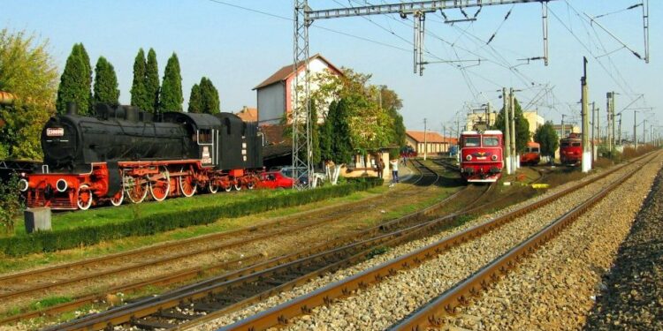 Cinci persoane puse sub acuzare într-un dosar de delapidare la Depoul CFR Arad. Procurorii susțin că aproximativ 1.000 de litri de motorină au fost sustrași
