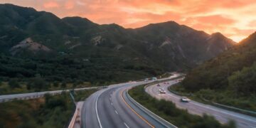 CNAIR schimbă standardele pentru drumurile expres din România. Vor avea benzi de urgență și alveole pentru opriri de siguranță