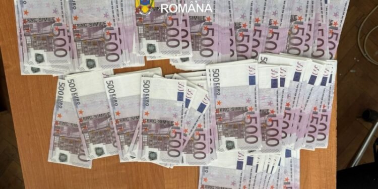 Bărbați din Oradea prinși în flagrant când încercau să comercializeze 100.000 de euro falși