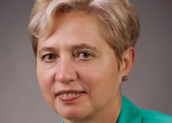 Reprezentanta UDMR, Helga Lőrincz a devenit șefa Autorității Naționale de Restituire a Proprietăților fiind numita de Ilie Bolojan