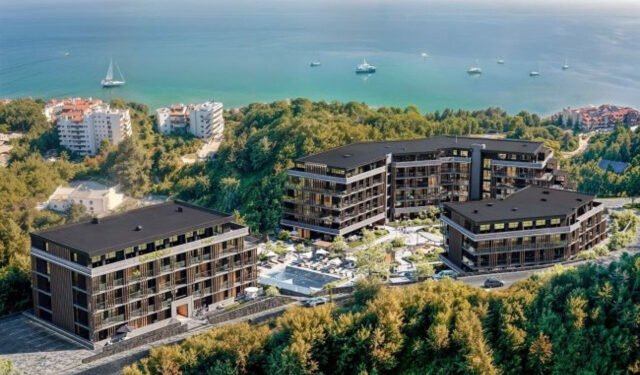 Scandal uriaș în Bulgaria: 104 case construite ilegal într-o pădure protejată. Cum a ajuns un investitor ucrainean în centrul unei afaceri care zguduie statul bulgar