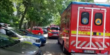 Nimeni nu i-a auzit plânsul. Drama sfâșietoare a băiețelului de doi ani care a murit de foame în propria casă