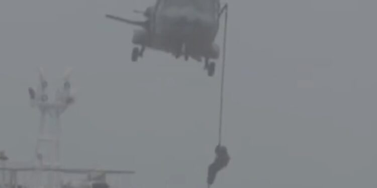 Franța și aliații săi interceptează în Oceanul Atlatic un petrolier rusesc sancționat 