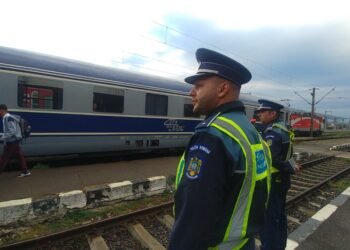 România pare țara nimănui. Poliția Transporturi Feroviare este scoasă din gări. În Alba, polițiștii s-au mutat într-un mall la 7 kilometri de gară