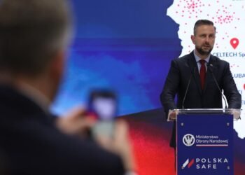Ce a făcut Polonia cu banii din SAFE? 90% din sumă a distribuit-o către industria proprie de apărare: „Narațiunea că vor fi echipamente cumpărate din Germania s-a destrămat!”