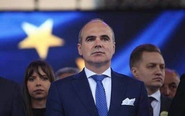 5 nume grele din PNL sunt la un pas de excluderea din partid. Dacă nu-și dau demisiile, puciștii vor fi dați afară