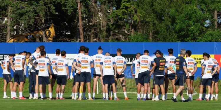 Hagi a definitivat lotul pentru amicalul cu Georgia. 9 tricolori rămân în țară să continue pregătirea