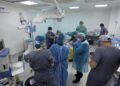 Premieră medicală în Bacău: Prima operație de protezare totală a genunchiului asistată de robotul ROSA, realizată cu succes la Spitalul Județean