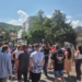 Revoltă la Opera Brașov: aproape 150 de angajați au cerut demisia managerului interimar. Protestul s-a încheiat cu intervenția Poliției