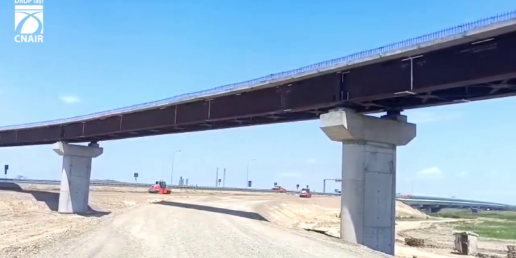Lucrările la Autostrada Moldovei A7 avansează în zona Bacăului. Se lucrează la nodurile rutiere Bacău-Sud și Bacău-Nord