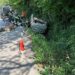 Accident în Hangu. Un bărbat de 71 de ani a rămas încarcerat după ce s-a răsturnat cu mașina