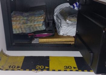 Percheziții în trei județe într-un dosar de cămătărie și proxenetism