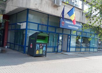 Mai multe containere pentru haine uzate în Iași. Unde vor fi amplasate noile puncte de colectare