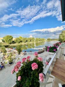 Paradisul Verde din Movileni – comuna ieșeană care s-a reinventat și atrage mii de turiști. Urmează noi investiții în drumuri și rețeaua de gaze