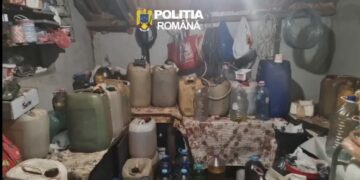 Lovitură pentru o rețea de furt de combustibil din trenurile de marfă. Zeci de percheziții și 14 rețineri