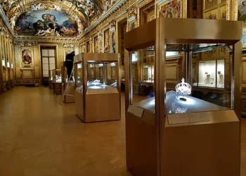 Bijuterii în valoare de aproape 4 milioane de euro, furate dintr-un muzeu francez