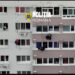 A amenințat că se sinucide, dar a fost salvată în ultima clipă de polițiști și trupele speciale