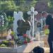 Anchetă în Mureș după ce la mormântul victimei lui Emil Gânj a fost găsit un lanț și o pereche de șosete bărbătești