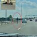 Trotinetă electrică surprinsă pe autostradă. Polițiștii reamintesc că astfel de vehicule nu au voie să circule pe drumurile de mare viteză