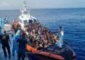 Traversare fără precedent pe Canalul Mânecii: circa 150 de migranți, într-o singură barcă