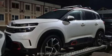 Autoturism furat din Franța, descoperit în PTF Albița. Mașina, în valoare de 12.000 de euro, a fost confiscată