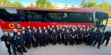 Un nou contingent de pompieri români pleacă în Franța pentru a continua lupta împotriva incendiilor de pădure