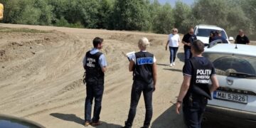 Perchezitii balastiere Siret. Foto: Politia Romana