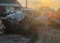 Suceava/Un tânăr de 24 de ani a murit, iar alți doi au fost răniți după impactul dintre un autoturism și un autocamion
