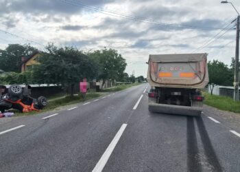Accident grav în Crăcăoani. Un ieșean aflat la volanul unui TIR a lovit un bătrân de 83 de ani care conducea un ATV