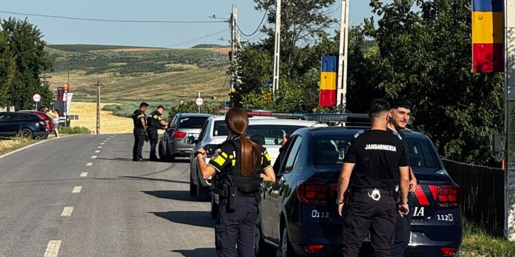 Polițiștii, jandarmii și trupele SAS au împânzit comunele Belcești, Gropnița și Cotnari! Razie de amploare în nordul Iașului