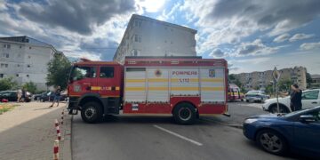 Bătrână de 76 de ani, găsită fără viață în locuința sa din Nicolina. Pompierii au intervenit pentru deblocarea ușii