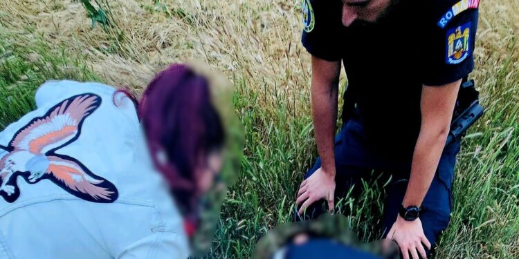FOTO: Intervenție salvatoare a jandarmilor ieșeni. O femeie care încerca să își pună capăt zilelor a fost salvată în Grădina Botanică