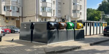 Insulele ecologice digitalizate din Iași rămân nefuncționale. Primăria acuză un blocaj la Ministerul Mediului