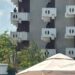 Doi pensionari, acuzați că au urmărit femeile de la plaja Nicolina cu un binoclu: „Noi ne uitam la biserici și la oraș”