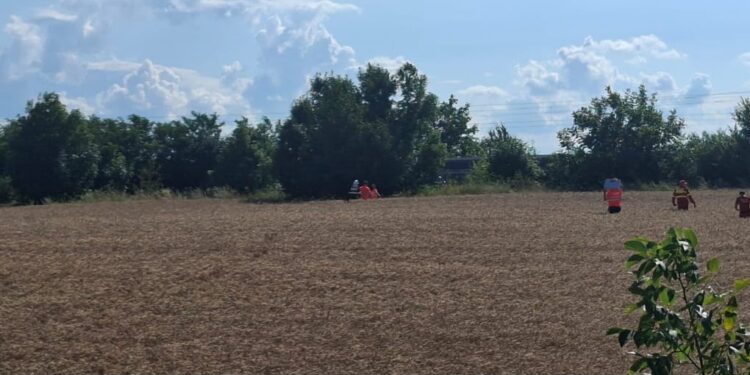 Tragedie în Iași! Un bărbat care mergea pe linia de tren a fost spulberat de un tren de călători. Victima este încă neidentificată
