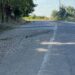 Pericol major pe DC 41, în zona Piciorul Lupului. Un drum surpat de ani de zile pune în pericol viața șoferilor: „Se va interveni doar după o tragedie”
