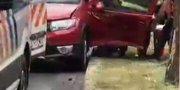 Iași | Doi minori și doi adulți au fost răniți într-un accident rutier produs pe Bvd. Tudor Vladimirescu