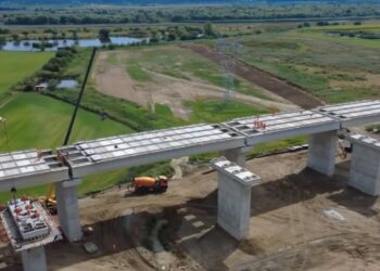 Lucrările pe Autostrada Moldovei A7 avansează. Pasajul de la Cleja a depășit o nouă etapă de execuție