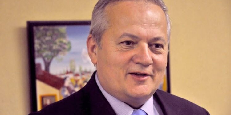 Bacău | După aproape două decenii la conducere, Adrian Cotîrleț a fost revocat din funcția de manager al Spitalului Clinic Municipal de Urgență Moinești