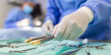 Medicii critică noua lege a salarizării: „Sporul de weekend și de sărbători era 100%, a ajuns 30%. Toată lumea pierde”