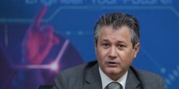 Rectorul Politehnicii, mesaj tranșant pentru absolvenți: „Școala este umilită de cei care n-au stat prea mult în ea”