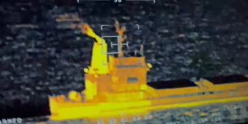 Alertă în Marea Neagră! O navă comercială ar fi fost lovită de o dronă maritimă sau de o mină. Autoritățile române au declanșat operațiunea de salvare