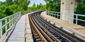 CFR semnează contractul pentru reabilitarea podului feroviar de pe linia Dărmănești – Vicșani – Frontieră