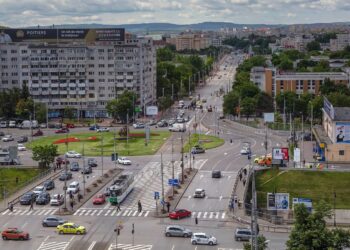 Schimbare importantă în traficul din Iași. Semafoarele din Podu Roș funcționează toată ziua pe durata vacanței