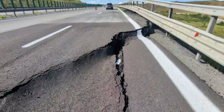 S-a surpat o porțiune din Autostrada A10, Sebeș – Turda
