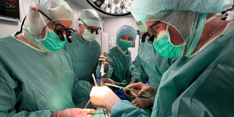 Premieră istorică pentru medicina din Moldova. Primul transplant de inimă realizat la Iași a salvat viața unui pacient de 44 de ani