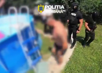 Urmărit internațional pentru 34 de infracțiuni în Franța, prins într-o piscină din Bacău