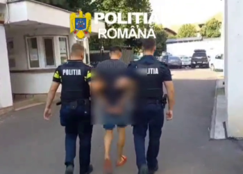 Barbati arestati Galati. Foto: Politia Romana