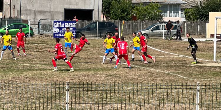 Iași | Fotbalul la firul ierbii, cum se trăiește un derby local. Focuri pleacă cu toate cele 3 puncte de la Movileni