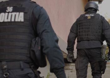 Forțe impresionante în stradă, în comunele din Iași! SAS, polițiști și jandarmi, razii la Voinești, Comarna și Ruginoasa